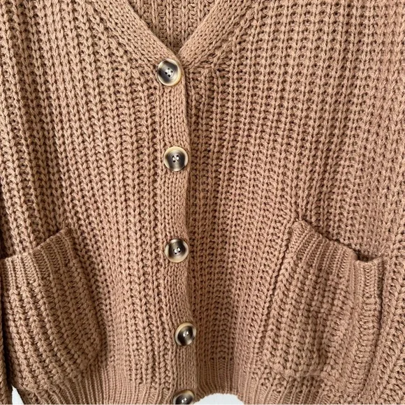 | vici • camel chunky knit button down cardigan • small | - Picture 4 of 12